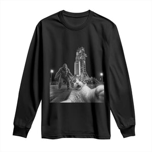 Funny Cat Selfie with Bigfoot Long Sleeve Shirt Back To The Moon Mission 2026 TS14 Black Print Your Wear