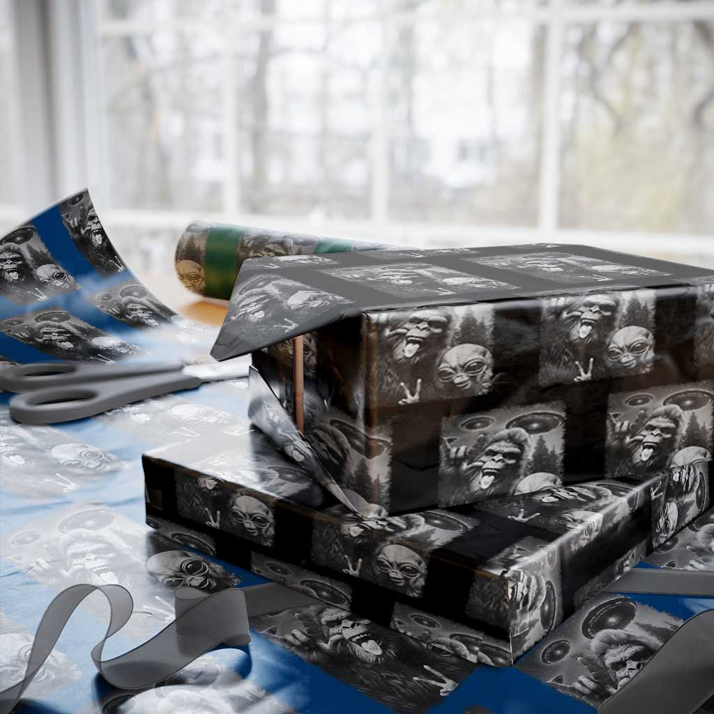 Bigfoot Selfie With Alien Wrapping Paper Roll UFO Funny Sasquatch Rock On Hand Sign TS10 Black Print Your Wear