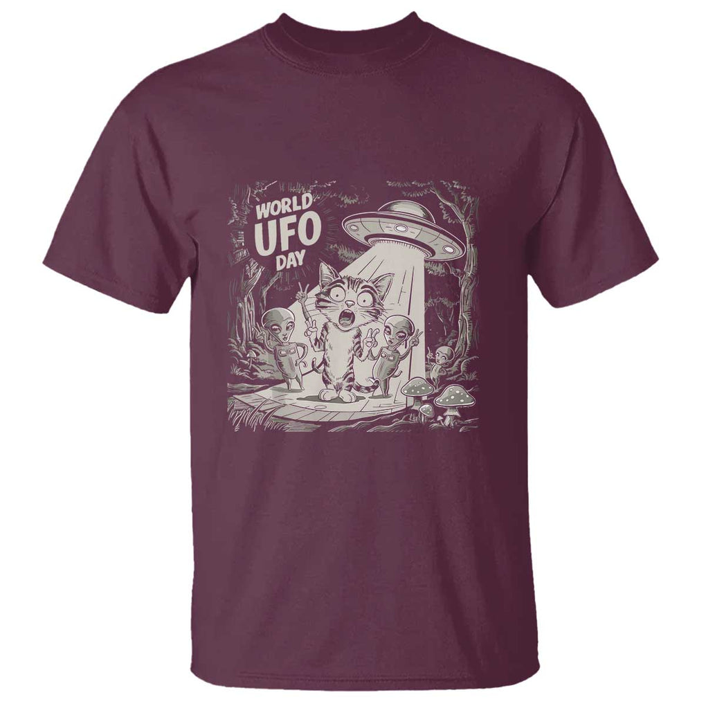 Funny Surprised Cat with UFOs Peace Sign Alien UFO Invasion T Shirt TS01 Maroon Print Your Wear