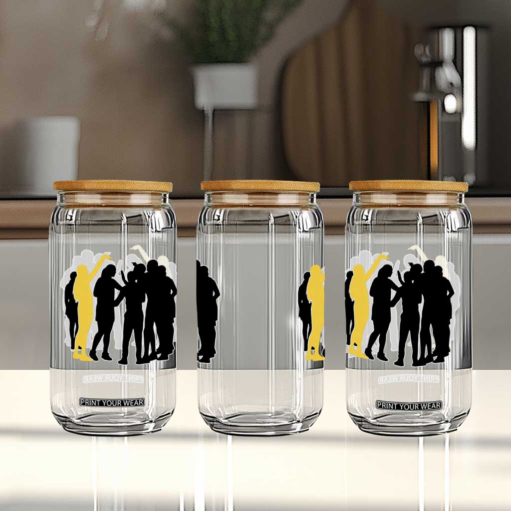 Viral Basketball Pointing Huddle Glass Can Funny Women Sports Culture Meme Yellow Silhouette Graphic TS02 Print Your Wear