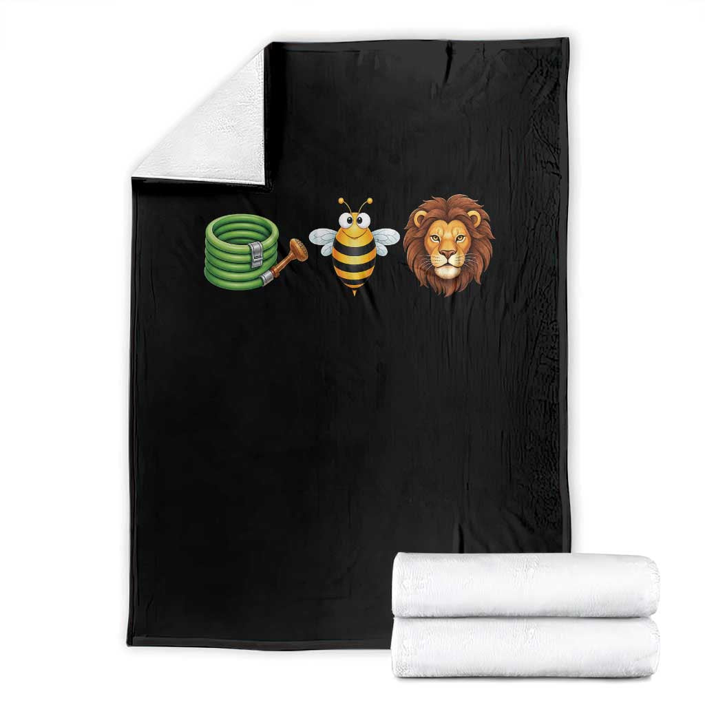 Hose Bee Lion Meme Slang Funny Wordplay Pun Graphic Throw Blanket