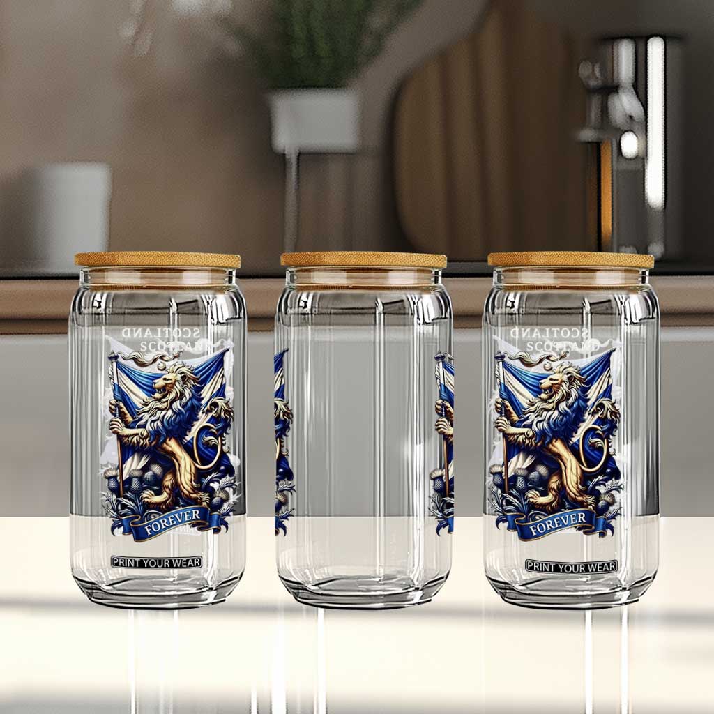 Scotland Forever Majestic Lion Rampant Holding Saltire Flag With Thistles Graphic Glass Can