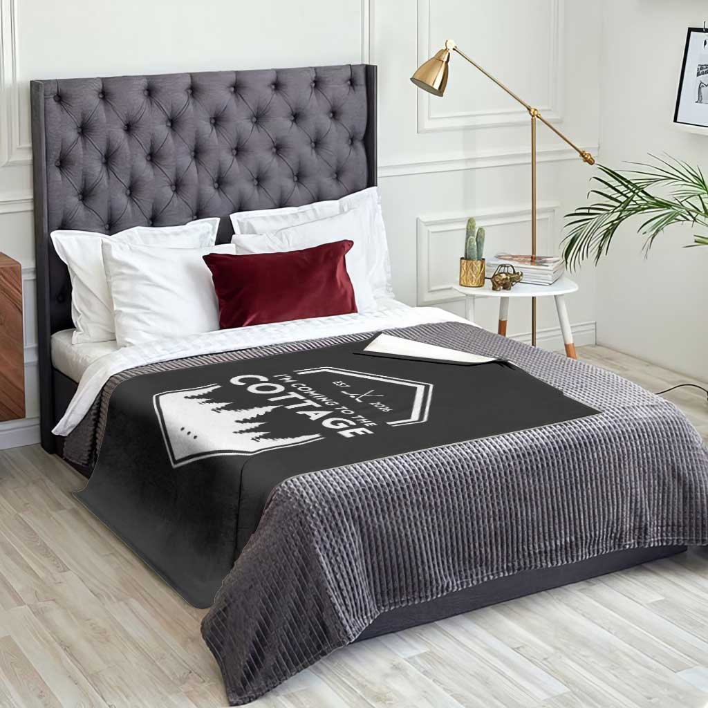 I'm Coming to the Cottage Throw Blanket Rustic Outdoor Retro Forest Hockey Romance TS02 Print Your Wear