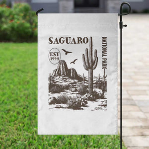 Vintage Saguaro National Park Est 1994 Graphic Garden Flag Retro Arizona Desert Mountain Hiking Souvenir