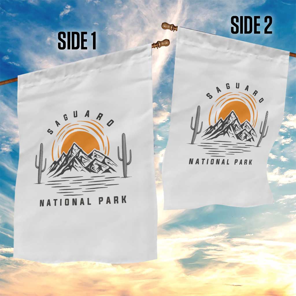 Retro Saguaro National Park Sunset Graphic Garden Flag Vintage Arizona Desert Mountain Badge Souvenir