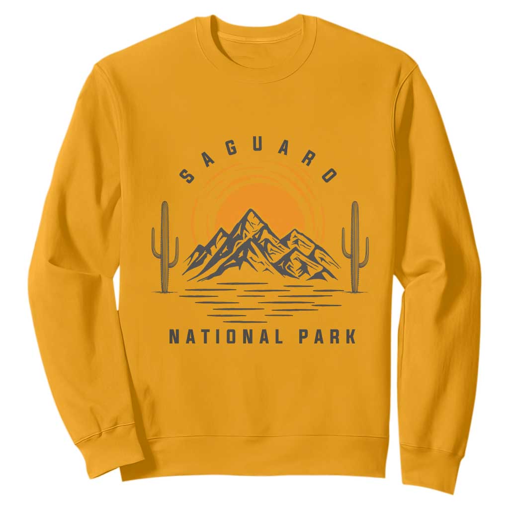 Retro Saguaro National Park Sunset Graphic Sweatshirt Vintage Arizona Desert Mountain Badge Souvenir