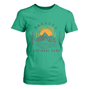 Retro Saguaro National Park Sunset Graphic T Shirt For Women Vintage Arizona Desert Mountain Badge Souvenir