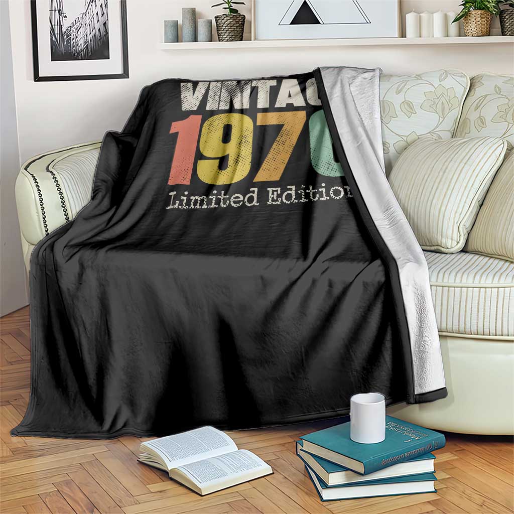 Vintage 1976 Limited Edition Throw Blanket Distressed Retro Typography 50th Birthday