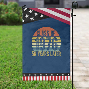 Class of 1976 50 Years Later Patriotic Garden Flag Retro Sunset Graduation Birthday 50th Milestone