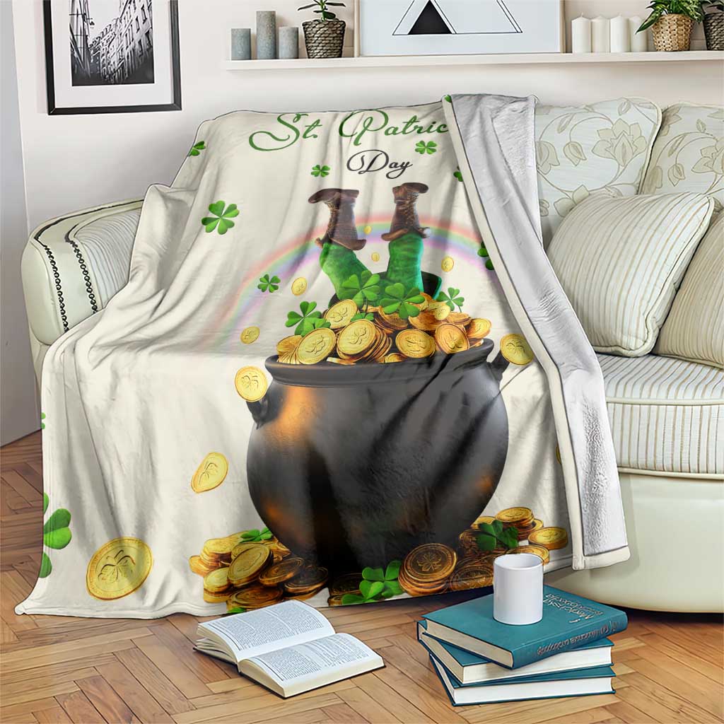 Happy St. Patricks Day Throw Blanket Lucky Leprechaun with Gold & Rainbow Yard Decor TS02 Print Your Wear