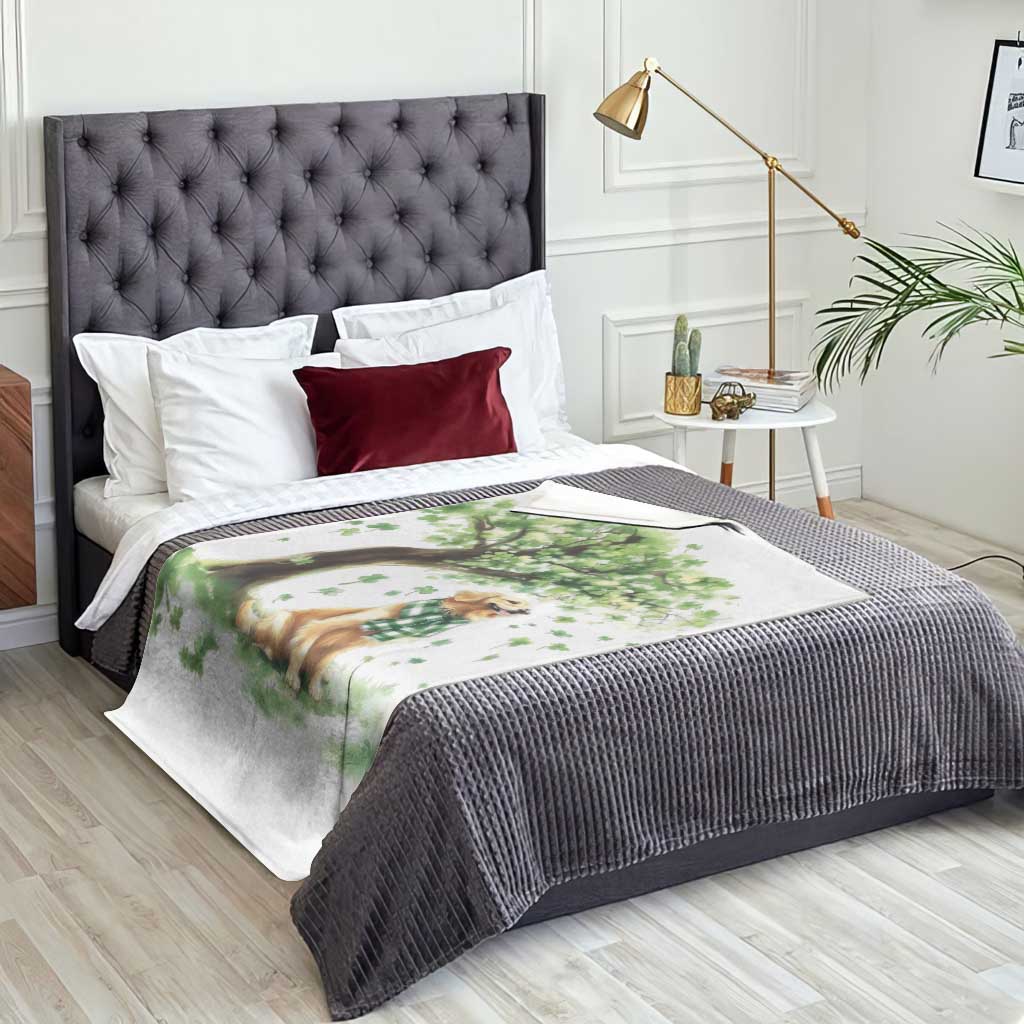 St. Patrick's Day Golden Retriever Welcome Throw Blanket Lucky Shamrocks Dog Lover TS02 Print Your Wear