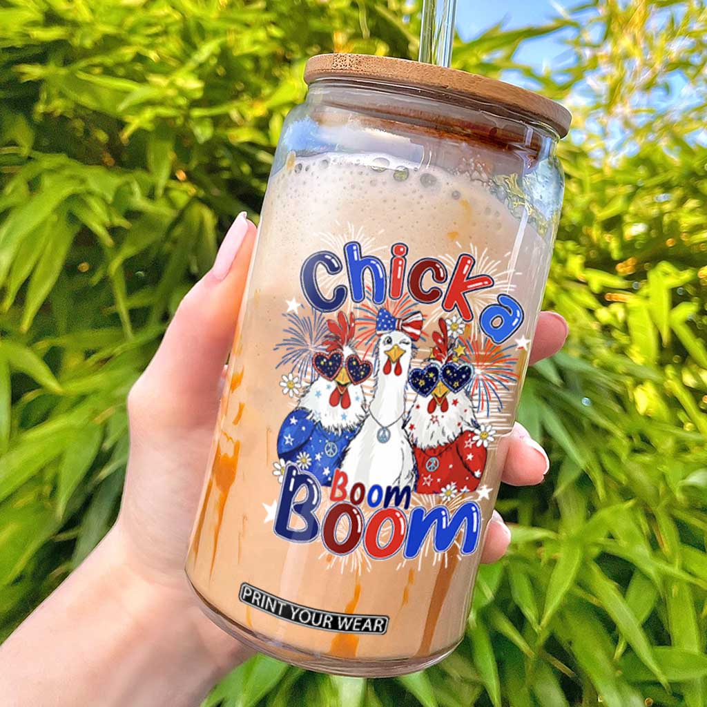 Funny Patriotic Chickens 4th of July Fireworks Glass Can Retro Chicka Boom Boom Hen Rooster Chick Graphic