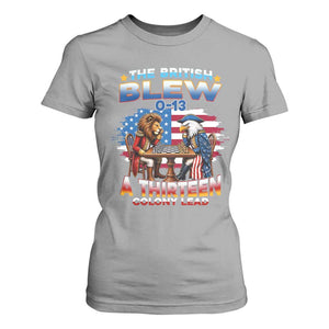The British Blew A Thirteen Colony Lead 0-13 Lion vs Eagle T Shirt For Women Chess Match Patriotic 4th of July Funny History Graphic