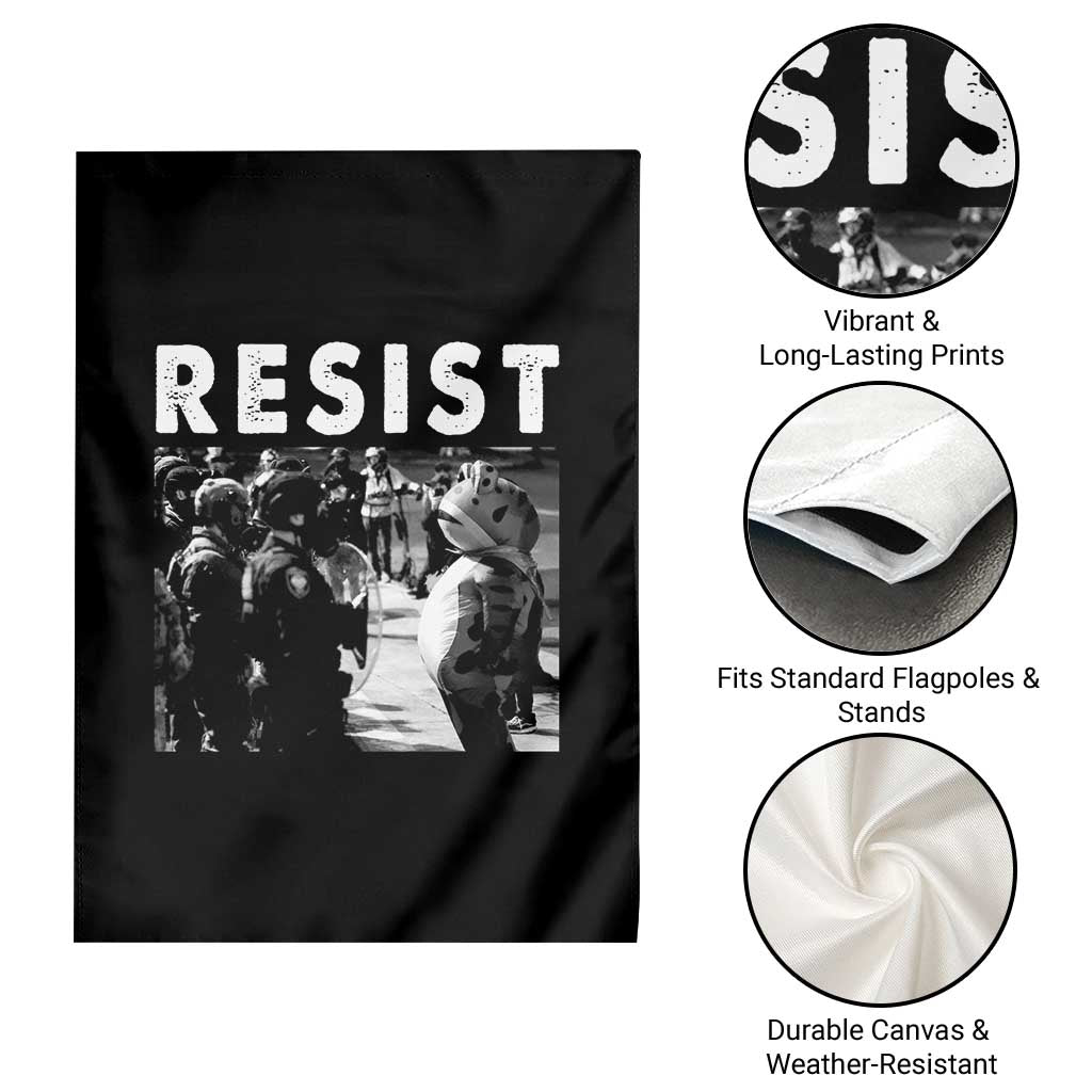 Portland Resist Frog Garden Flag Oregon Iconic Frogs Photo Protest Moment TS02 Print Your Wear