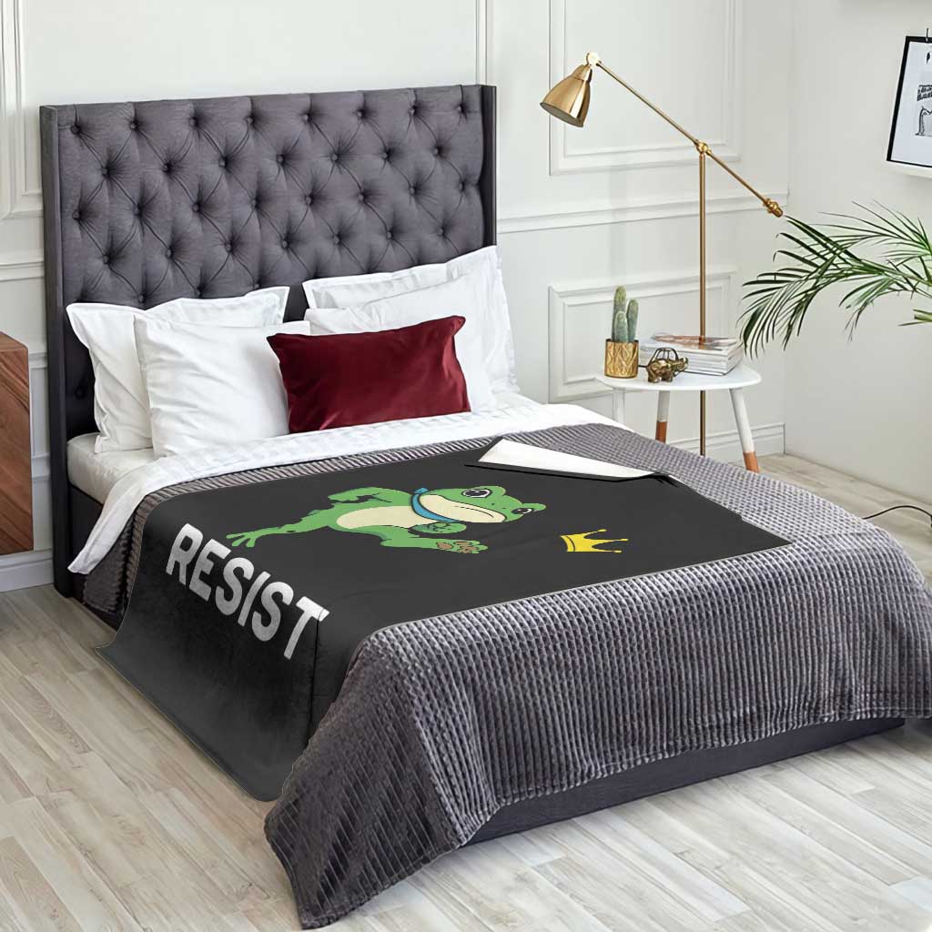 Resist Frog Kicking Crown Throw Blanket Funny No Kings In America Free Portland TS02 Print Your Wear
