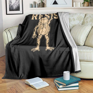 Frog Resist Throw Blanket Raised Fist Protest Fighter Retro Graphic TS02 Print Your Wear
