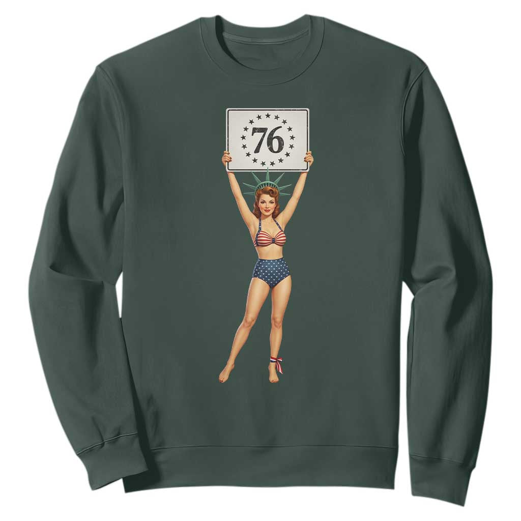 Vintage Patriotic Pin Up Girl 1776 Sweatshirt Statue of Liberty Retro Americana Graphic