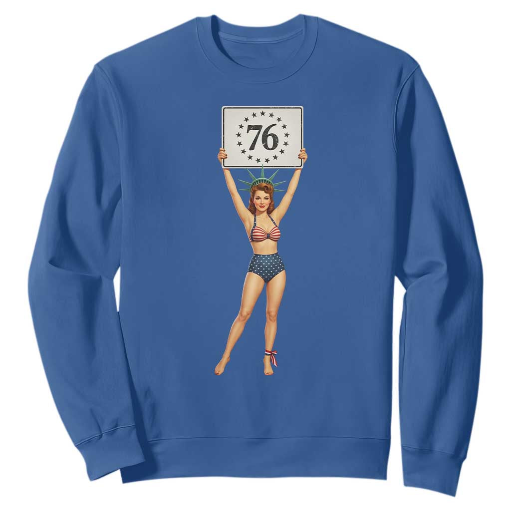 Vintage Patriotic Pin Up Girl 1776 Sweatshirt Statue of Liberty Retro Americana Graphic