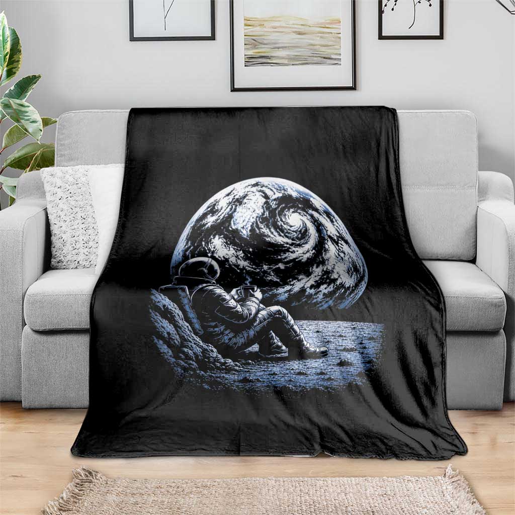 Astronaut Drinking Coffee On The Moon Graphic Throw Blanket Vintage Sci Fi Earth Horizon Space Explorer TS02 Print Your Wear