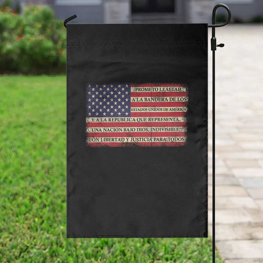 Spanish Pledge of Allegiance USA Flag Vintage Patriotic Graphic Garden Flag American Patriot Promesa de Lealtad TS02 Print Your Wear