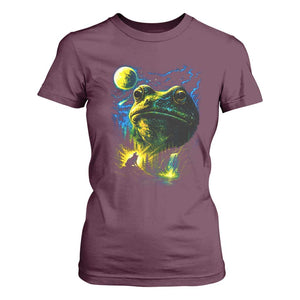Cosmic Frog Howling At Moon Parody Graphic T Shirt For Women Vintage 90s Retro Fantasy Meme