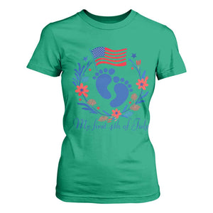 My First 4th of July Patriotic Cute Baby Footprints T Shirt For Women American Flag Wreath America Holiday Milestone