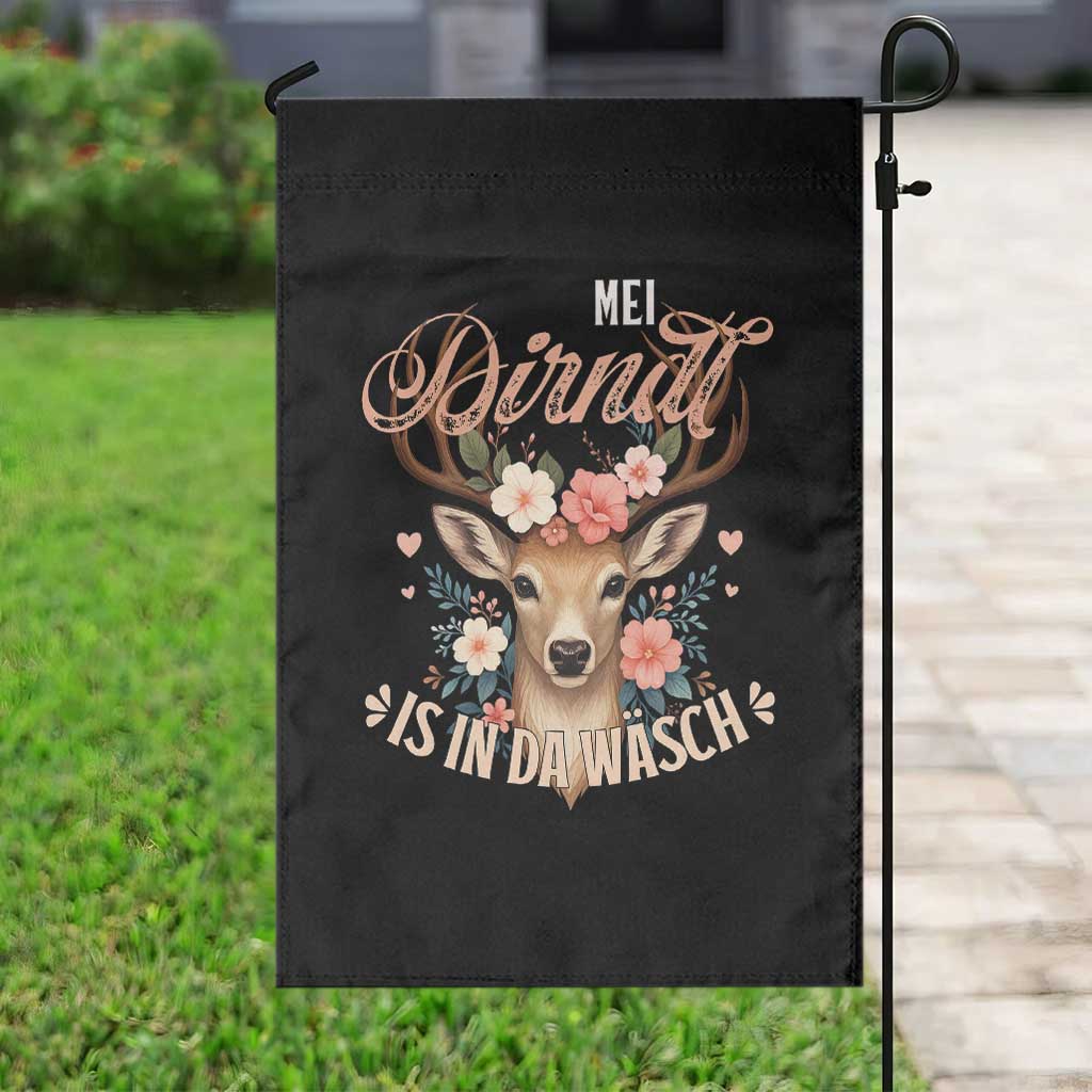 Funny Oktoberfest Deer Garden Flag Mei Dirndl Is In Da Wasch German Bavarian Costume TS02 Print Your Wear