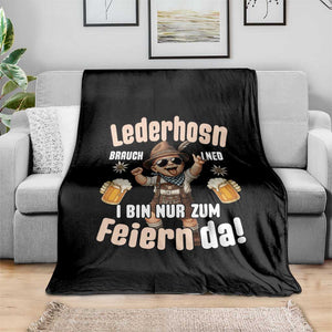 Funny Cute Boy Lederhosen Oktoberfest Throw Blanket Lederhosn I Bin Nur Zum Feiern Da Party TS02 Print Your Wear