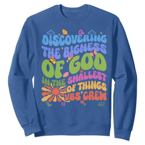 VBS 2025 Sweatshirt Discovering The Bigness Of God In The Smallest Of Things Retro Groovy TS02 Royal Blue Print Your Wear