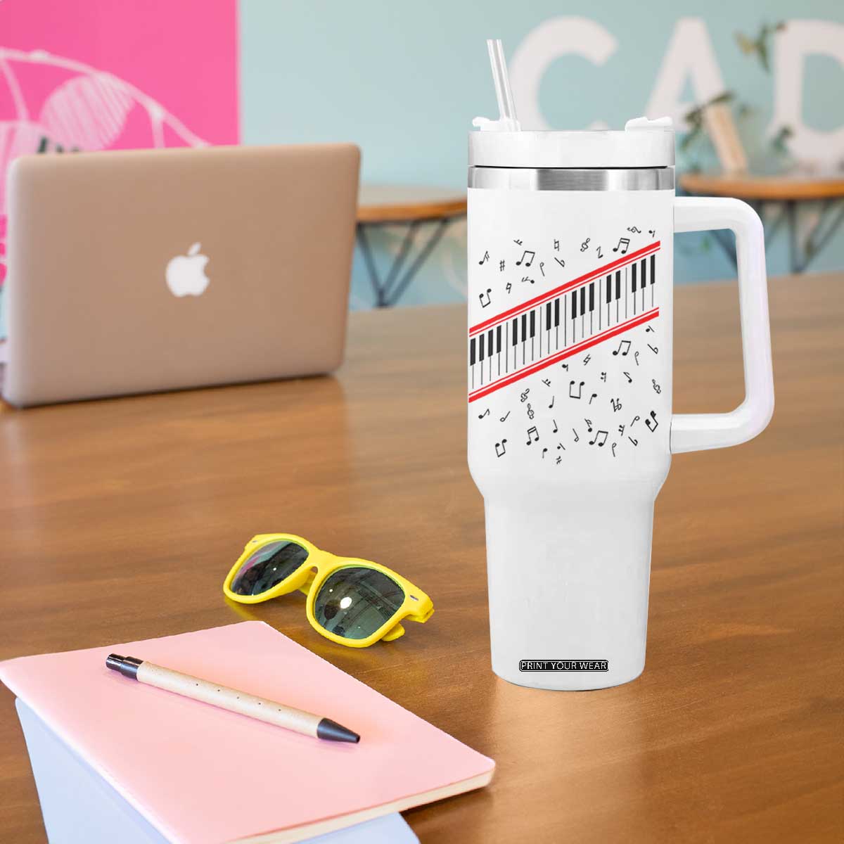 Piano Keyboard Graphic Tumbler With Handle Musical Notes Alignment Pianist