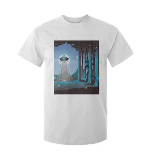 Bigfoot Hiding From Alien UFO Funny Sasquatch T Shirt For Kid TS09 White Print Your Wear