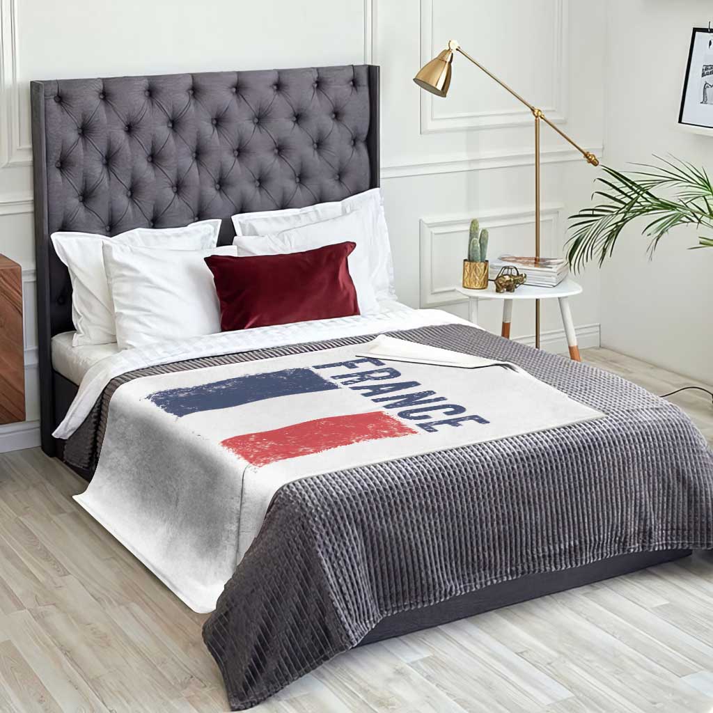 Vintage France Flag Distressed French Pride Patriotic Soccer Fan Graphic Throw Blanket TS10 Print Your Wear