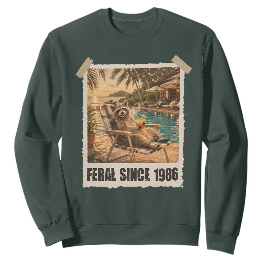 Funny Raccoon Feral Since 1986 40th Birthday Sweatshirt Vintage 40 Year Old Gift