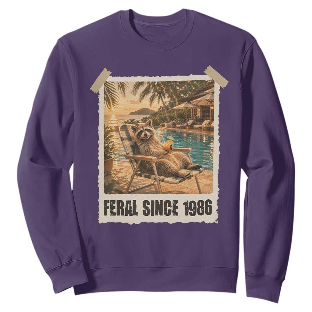 Funny Raccoon Feral Since 1986 40th Birthday Sweatshirt Vintage 40 Year Old Gift