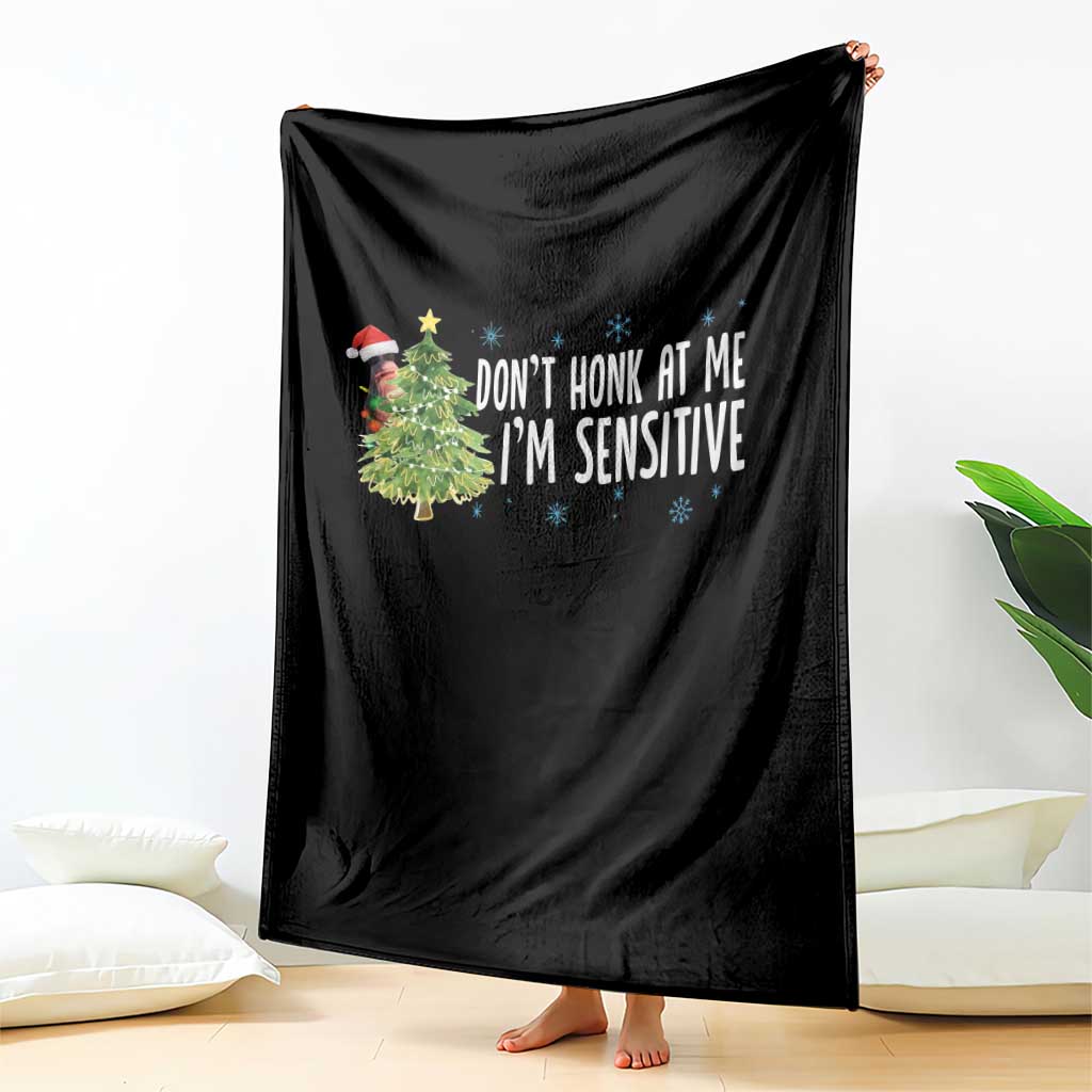 Christmas Marcus The Worm Throw Blanket Dont Honk At Me Im Sensitive Funny Brainrot Meme TS10 Print Your Wear