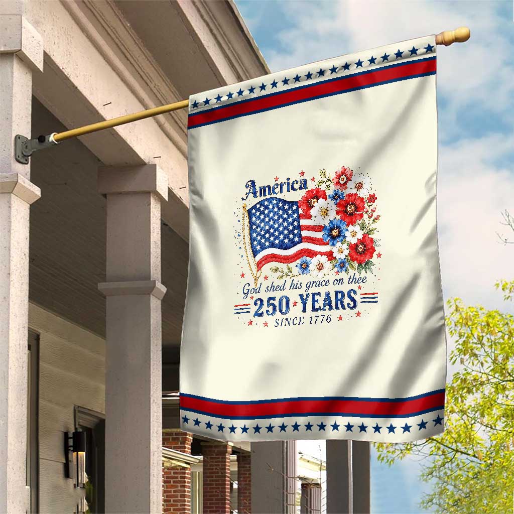 USA 250th Anniversary Flag Floral Graphic Patriotic Garden Flag 250 Years America Patriot 4th of July Patriotism Gift TS10 Modern Beige Red Print Your Wear