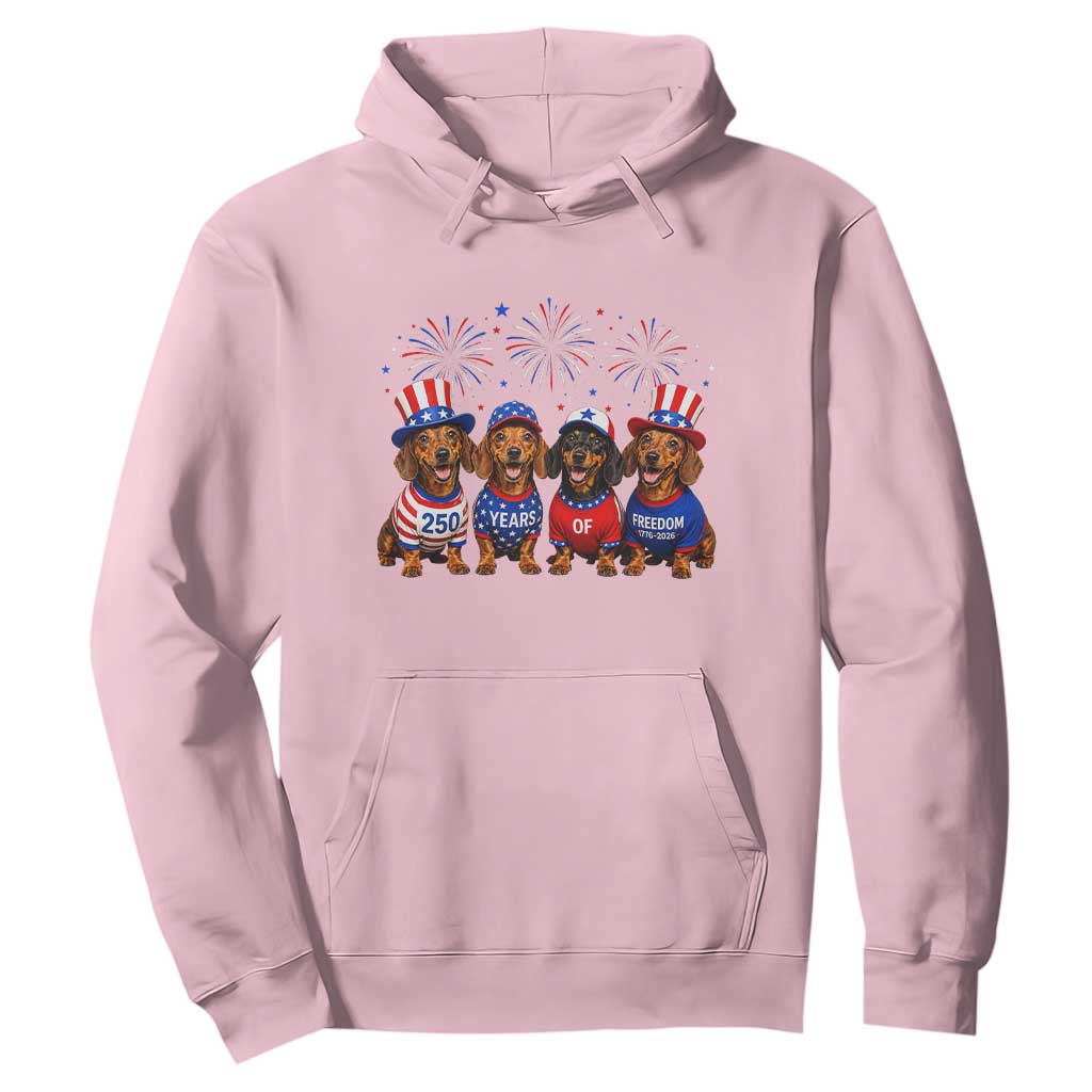 Vintage Patriotic Dachshund 250 Anniversary USA Hoodie Freedom 250 Years Weiner Dog Lovers Dad Mom