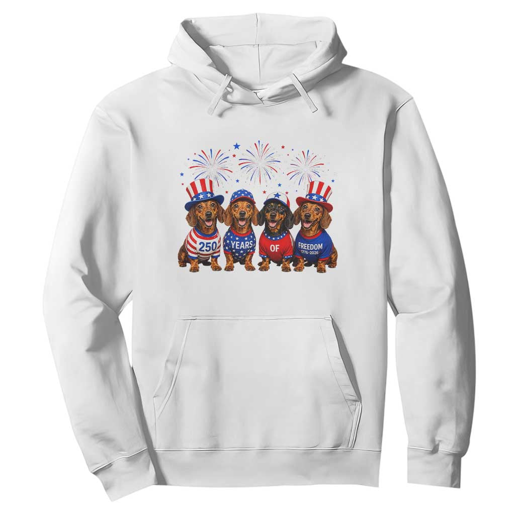 Vintage Patriotic Dachshund 250 Anniversary USA Hoodie Freedom 250 Years Weiner Dog Lovers Dad Mom