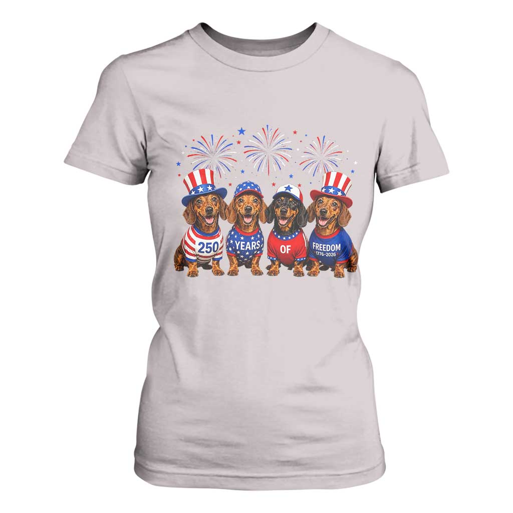 Vintage Patriotic Dachshund 250 Anniversary USA T Shirt For Women Freedom 250 Years Weiner Dog Lovers Dad Mom