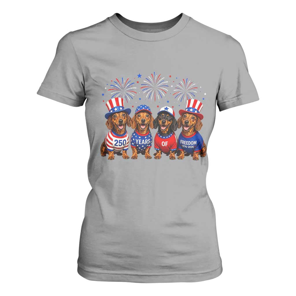 Vintage Patriotic Dachshund 250 Anniversary USA T Shirt For Women Freedom 250 Years Weiner Dog Lovers Dad Mom