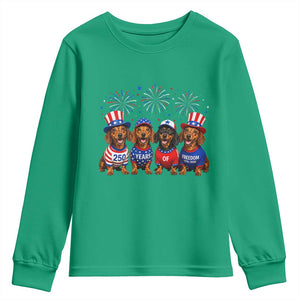 Vintage Patriotic Dachshund 250 Anniversary USA Youth Sweatshirt Freedom 250 Years Weiner Dog Lovers Dad Mom