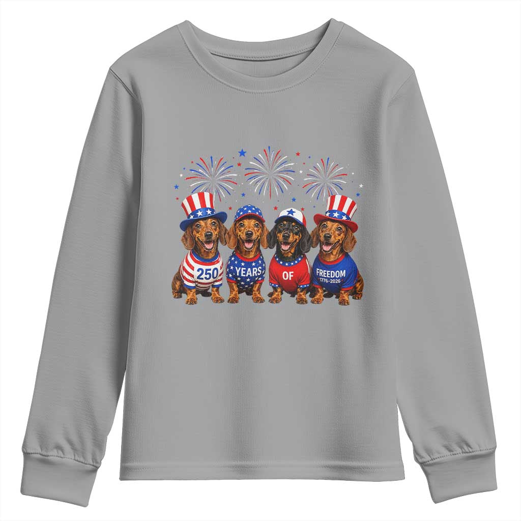 Vintage Patriotic Dachshund 250 Anniversary USA Youth Sweatshirt Freedom 250 Years Weiner Dog Lovers Dad Mom