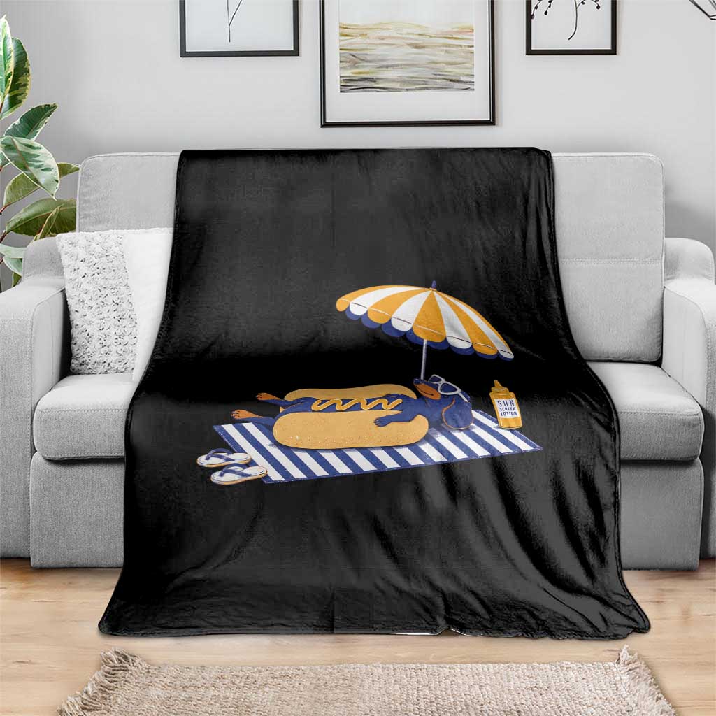 Funny Sausage Dog Throw Blanket Retro Summer Hot Dog Graphic Dachshund Dog Lover Gift