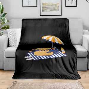 Funny Sausage Dog Throw Blanket Retro Summer Hot Dog Graphic Dachshund Dog Lover Gift