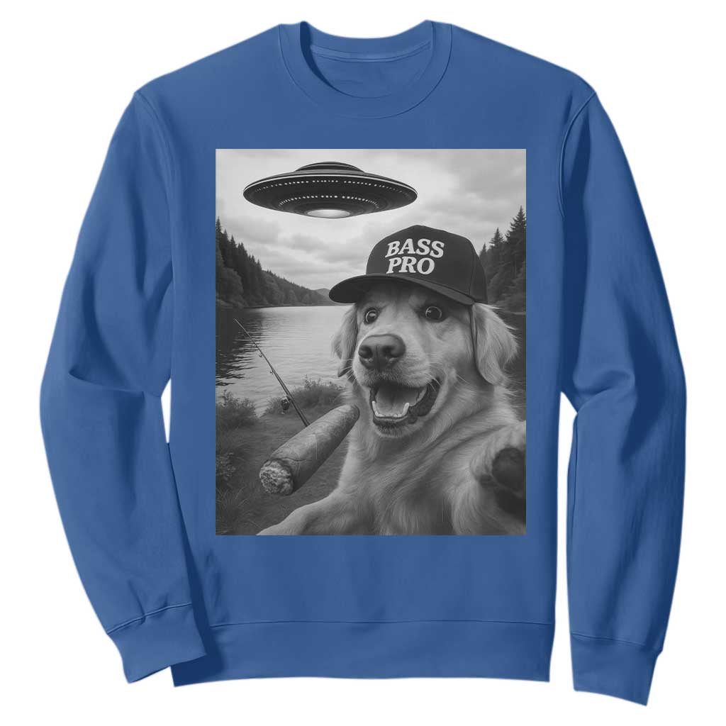Dog Selfie With Alien UFO Sweatshirt Funny Fishing Golden Retriever Smoking Dog Lover TS10 Royal Blue Print Your Wear