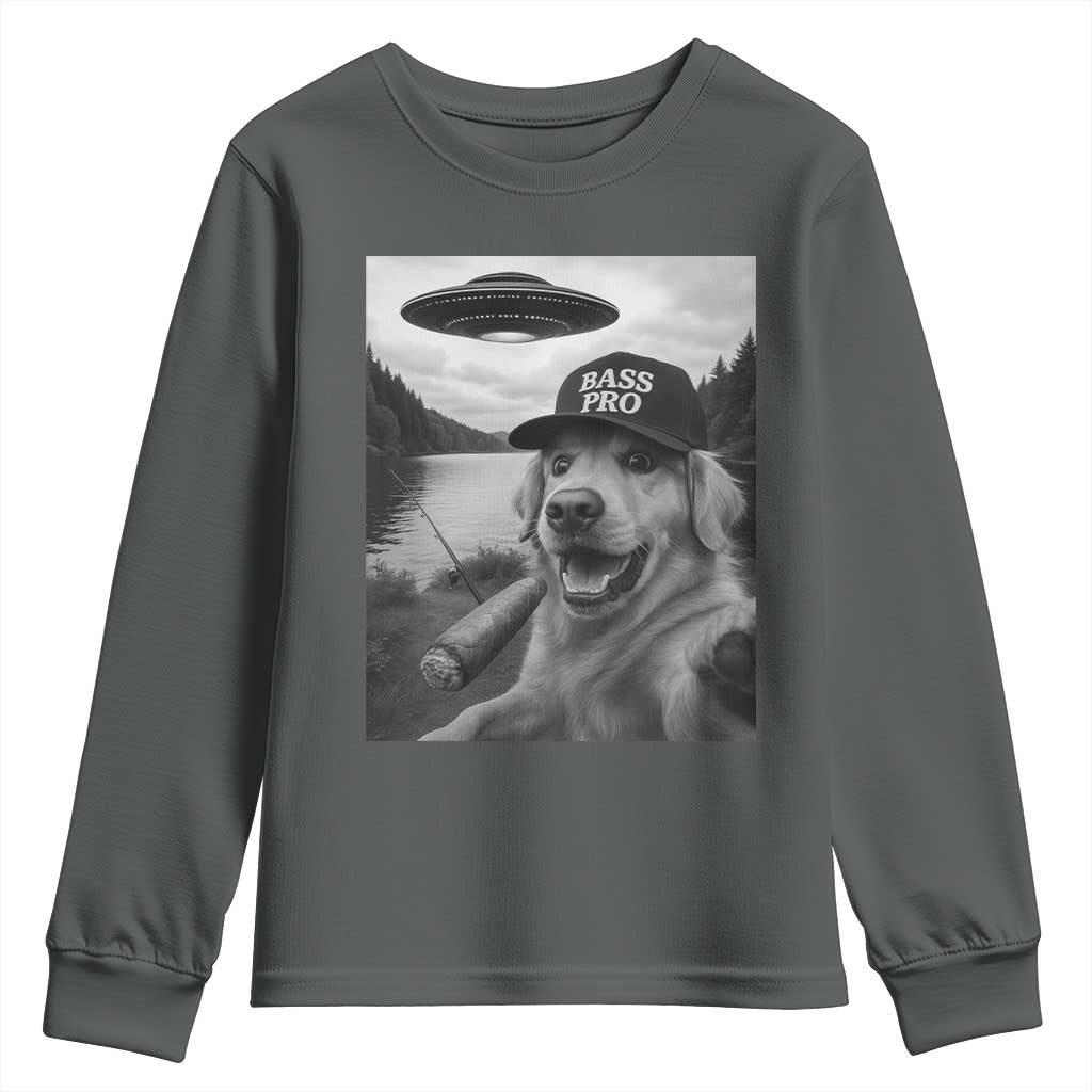 Dog Selfie With Alien UFO Youth Sweatshirt Funny Fishing Golden Retriever Smoking Dog Lover TS10 Dark Heather Print Your Wear