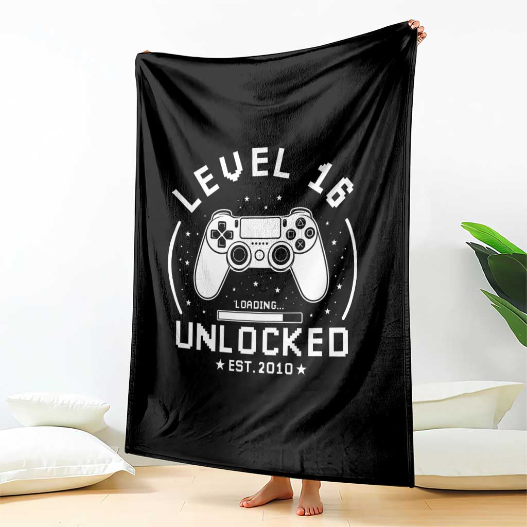 Level 16 Unlocked Video Gamer 16th Birthday Gift Throw Blanket Vintage 2010 16 Year Old Gift