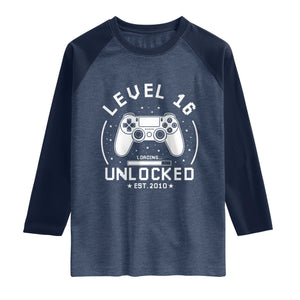 Level 16 Unlocked Video Gamer 16th Birthday Gift Raglan Shirt Vintage 2010 16 Year Old Gift