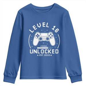 Level 16 Unlocked Video Gamer 16th Birthday Gift Youth Sweatshirt Vintage 2010 16 Year Old Gift