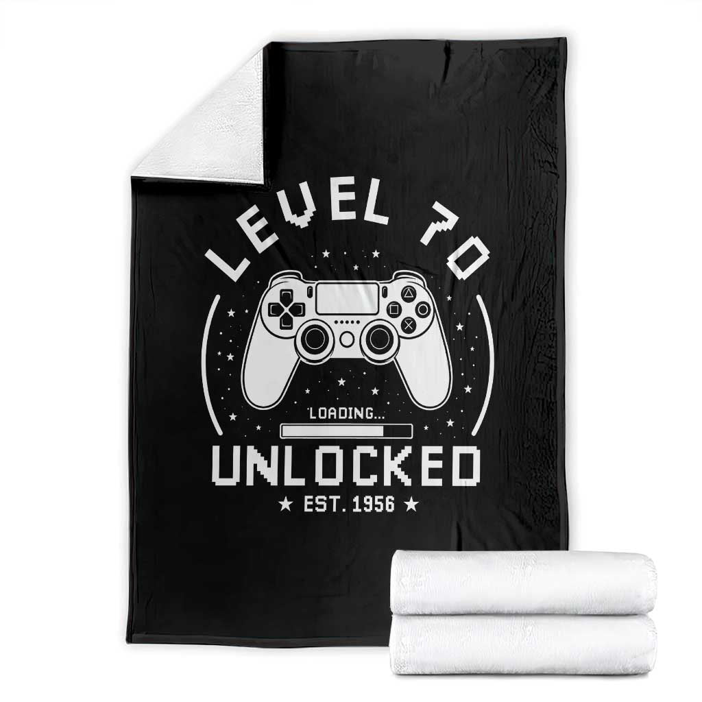 Level 70 Unlocked Video Gamer 70th Birthday Gift Throw Blanket Vintage 1956 70 Year Old Gift